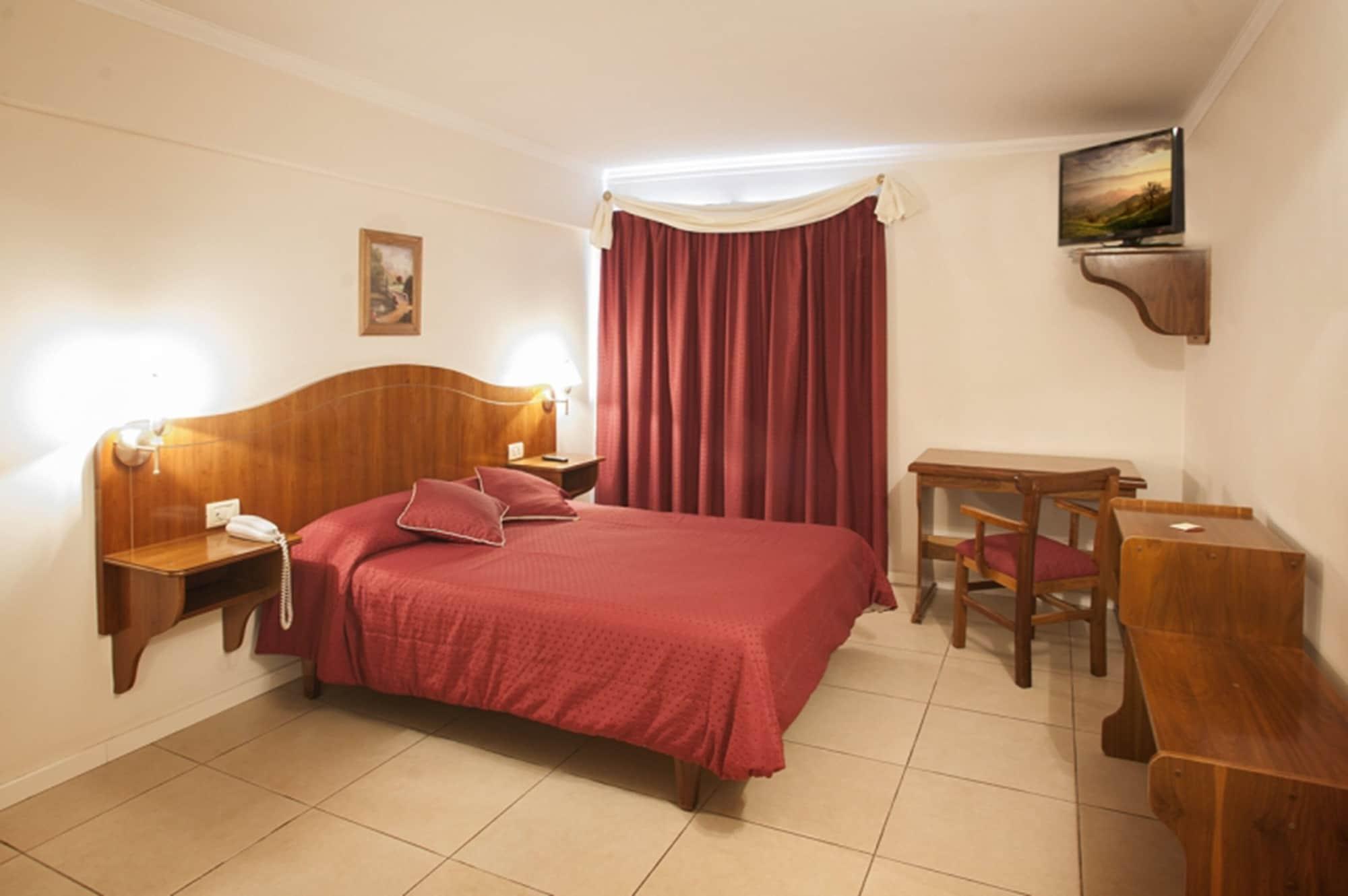מנדוזה Hotel Princess מראה חיצוני תמונה