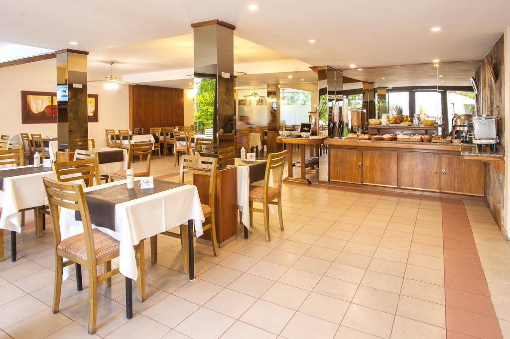 מנדוזה Hotel Princess מראה חיצוני תמונה